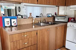 7901 40th Ave N, Saint Petersburg, FL 33709 - Photo 11