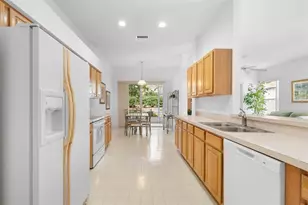 2113 Worthington Greens Dr, Sun City Center, FL 33573 - Photo 15