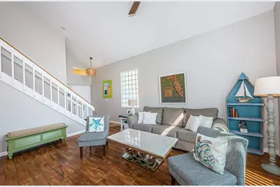 6107 Mirada Circle, Saint Petersburg, FL 33715 - Photo 9