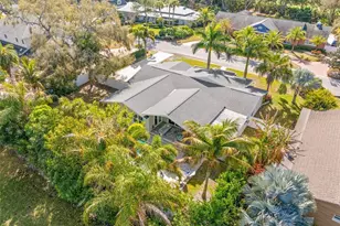 8 Ambleside Dr, Belleair, FL 33756 - Photo 47