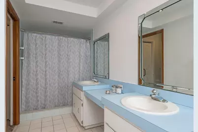 2830 Valencia Lane W, Palm Harbor, FL 34684 - Photo 15