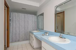 2830 Valencia Ln W, Palm Harbor, FL 34684 - Photo 15