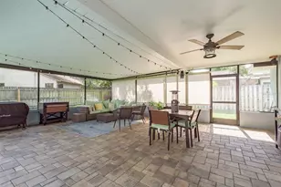 2830 Valencia Ln W, Palm Harbor, FL 34684 - Photo 25