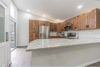 301 Sugar Creek Drive, Plant City, FL 33563 - Photo 5
