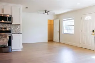 4211 W Bay View Ave, Tampa, FL 33611 - Photo 9