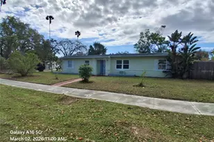 1061 Nokomis St, Clearwater, FL 33755 - Photo 1