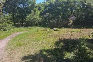 1061 Nokomis St, Clearwater, FL 33755 - Photo 15