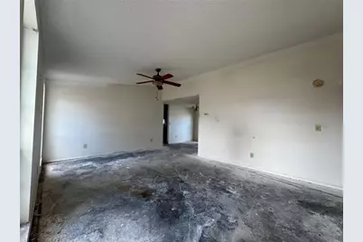 9501 Camden Hill Court, Tampa, FL 33615 - Photo 21