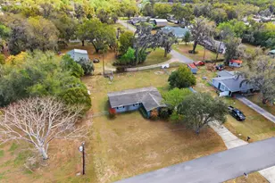 7016 Davin St, Lakeland, FL 33813 - Photo 3