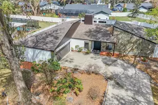 3033 Wister Cir, Valrico, FL 33596 - Photo 3