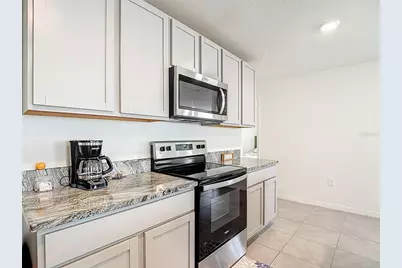 7530 Broad Pointe Drive, Zephyrhills, FL 33540 - Photo 13