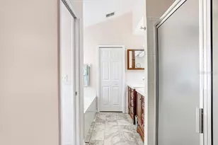 28912 Burke Mill Pl, Wesley Chapel, FL 33545 - Photo 11