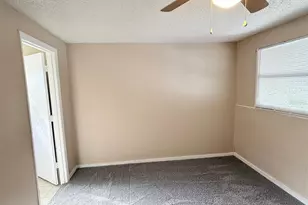 2609 4th St S, Saint Petersburg, FL 33705 - Photo 11