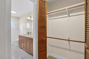 2043 Shadow Pine Dr, Brandon, FL 33511 - Photo 21