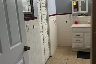 4912 E Serena Dr, Tampa, FL 33617 - Photo 13