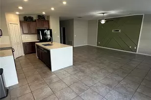 903 Zone Tailed Hawk Pl, Ruskin, FL 33570 - Photo 7