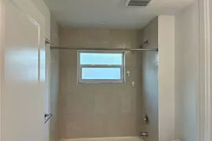 2651 1/2 Bayside Dr S, Saint Petersburg, FL 33705 - Photo 11