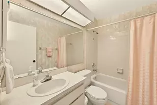 3934 Shoreside Cir, Tampa, FL 33624 - Photo 19