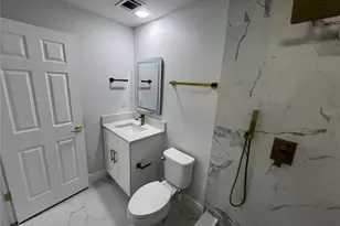 4210 Riverhills Dr, Tampa, FL 33617 - Photo 11