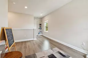 2407 W Carmen St, Tampa, FL 33609 - Photo 47