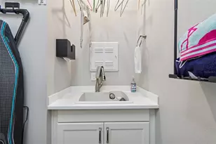 2407 W Carmen St, Tampa, FL 33609 - Photo 59