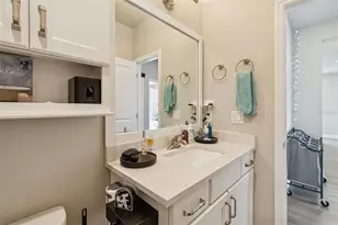 2407 W Carmen St, Tampa, FL 33609 - Photo 57