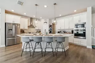2407 W Carmen St, Tampa, FL 33609 - Photo 9
