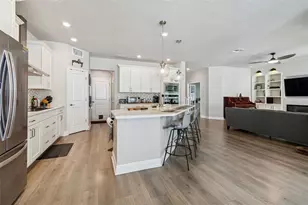 2407 W Carmen St, Tampa, FL 33609 - Photo 11