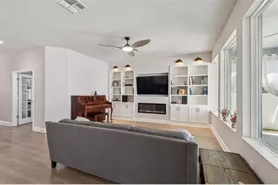 2407 W Carmen Street, Tampa, FL 33609 - Photo 21