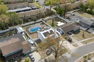 7608 Palmbrook Dr, Tampa, FL 33615 - Photo 49