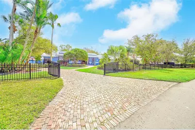 1725 Long Bow Lane, Clearwater, FL 33764 - Photo 57