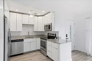 4398 Neptune Dr SE, Saint Petersburg, FL 33705 - Photo 29