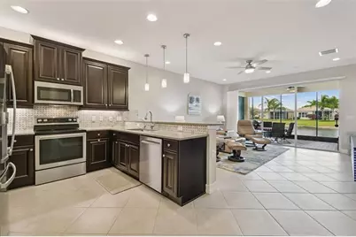 4940 Marble Springs Circle, Wimauma, FL 33598 - Photo 7