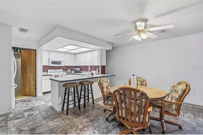 3330 Foxridge Circle, Tampa, FL 33618 - Photo 11