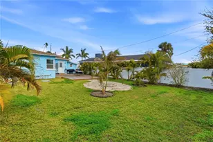 15424 2nd St E, Madeira Beach, FL 33708 - Photo 23