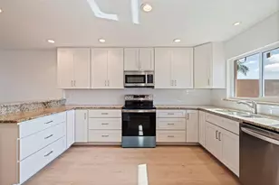 403 Boca Ciega Point Blvd N, Saint Petersburg, FL 33708 - Photo 29