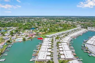 403 Boca Ciega Point Blvd N, Saint Petersburg, FL 33708 - Photo 9