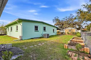 713 W 116th Ave, Tampa, FL 33612 - Photo 15