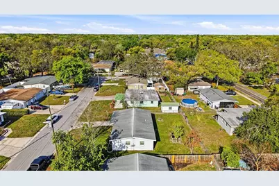 713 W 116th Avenue, Tampa, FL 33612 - Photo 19