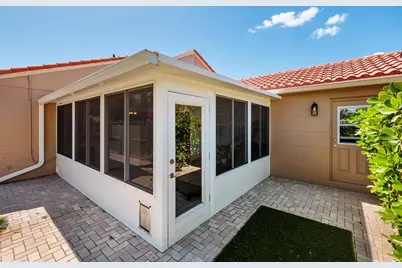 535 St Tropez Circle NE, Saint Petersburg, FL 33703 - Photo 29