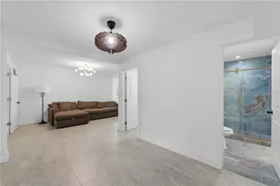 733 61st Ave NE, Saint Petersburg, FL 33703 - Photo 25