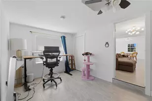 733 61st Ave NE, Saint Petersburg, FL 33703 - Photo 37
