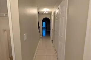 4630 Ashburn Square Dr, Tampa, FL 33610 - Photo 5