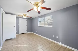 3611 W Anderson Ave, Tampa, FL 33611 - Photo 9
