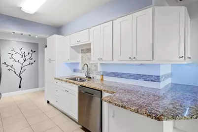 6701 Larimer Drive, Tampa, FL 33615 - Photo 17