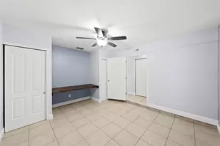 6701 Larimer Dr, Tampa, FL 33615 - Photo 7