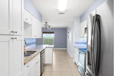 6701 Larimer Drive, Tampa, FL 33615 - Photo 3