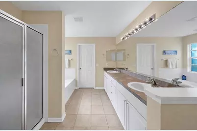 16226 Bridgewalk Drive, Lithia, FL 33547 - Photo 29