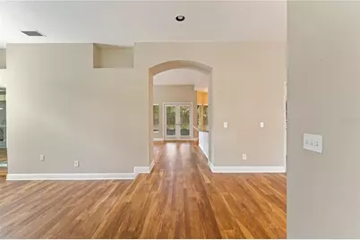 17918 Holly Brook Drive, Tampa, FL 33647 - Photo 5