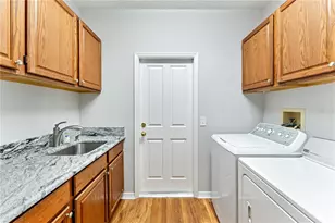 17918 Holly Brook Dr, Tampa, FL 33647 - Photo 47